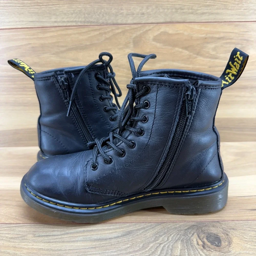 Dr Martens Big Kids Youth Size 3 Black Leather Combat Boots 1460
